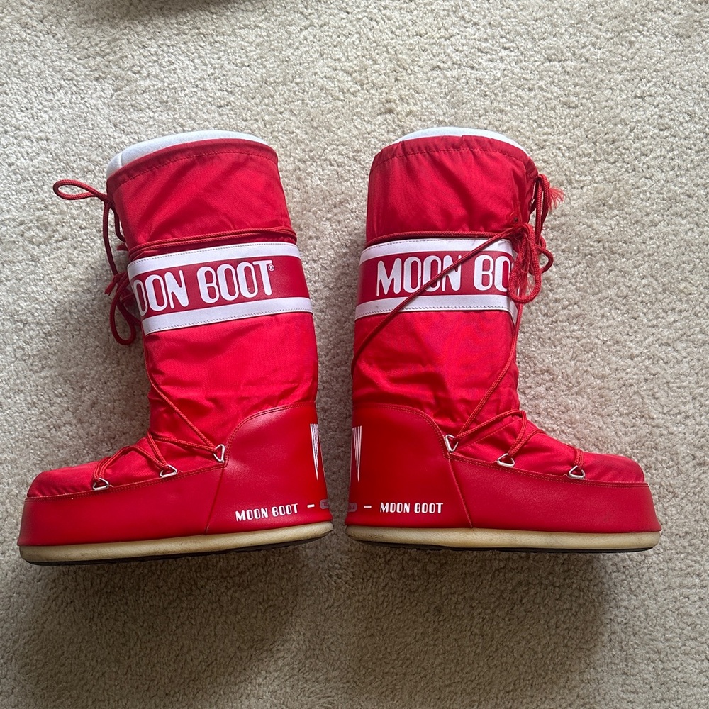 Moon Boot Red Snow Boots